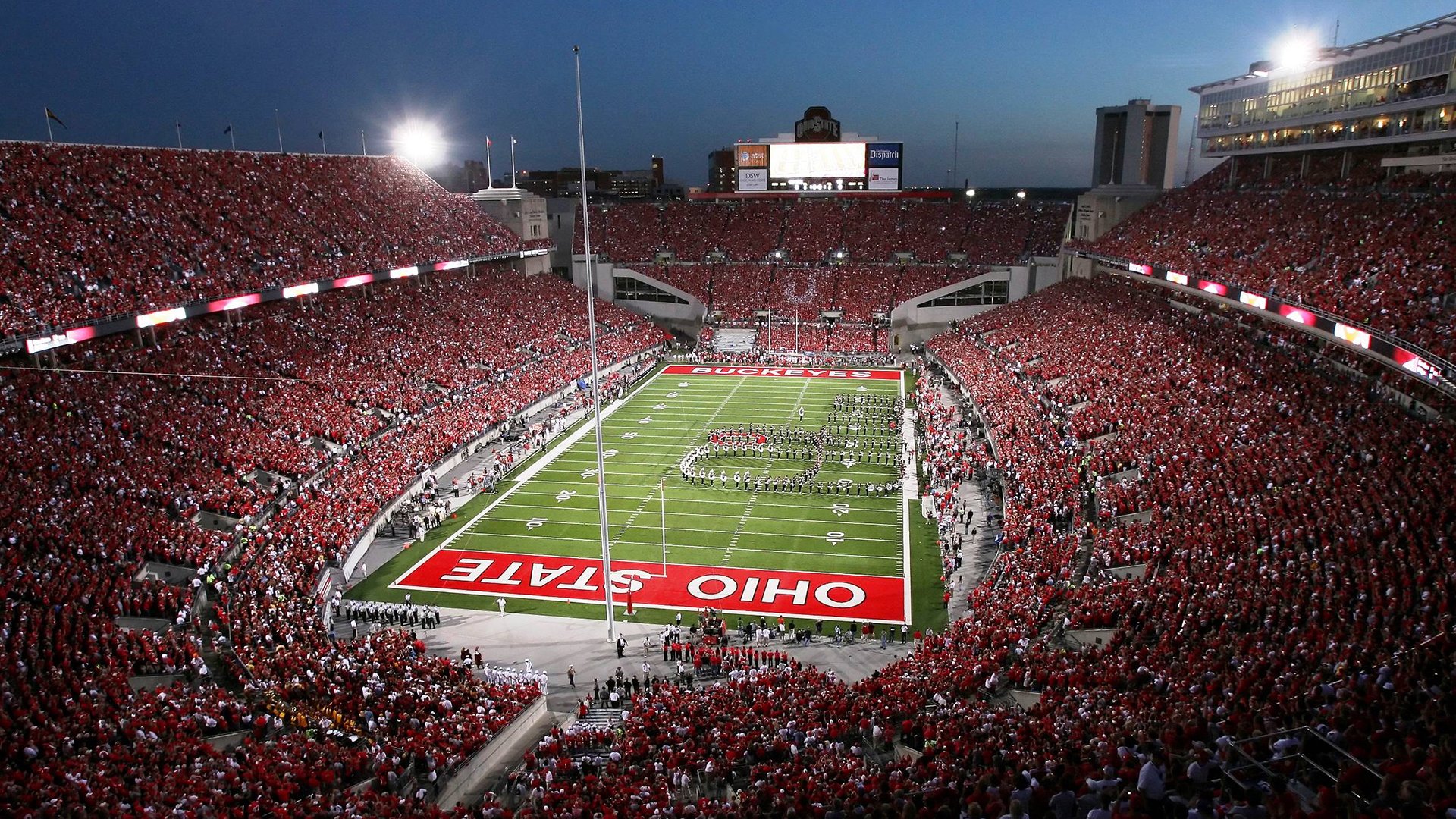 2019季后赛：库里关键第4节连续投中两个超远距离三分，带队逆转！